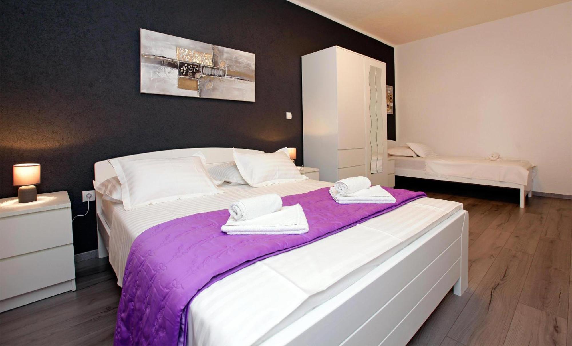 Apartments Toni Bol Room photo